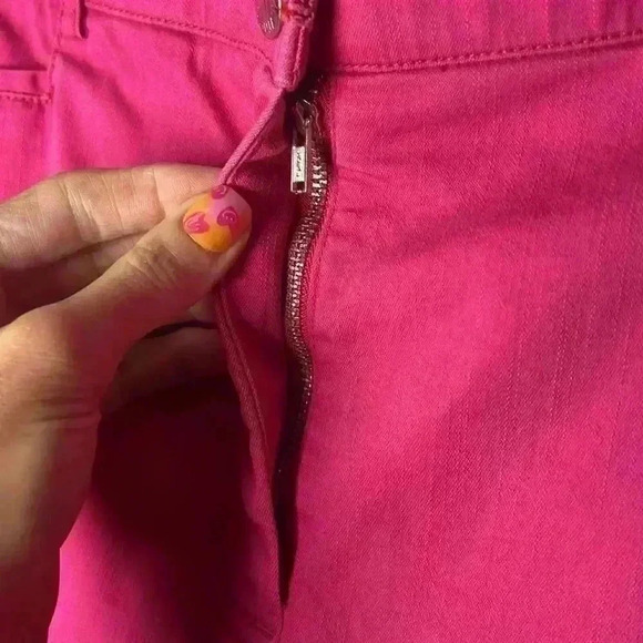 TanJay Embroidered Embellished Stretch Capri Pants Size 16 Hot Pink - Picture 4 of 9